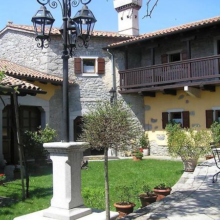 Guesthouse Domacija Sajna Sežana Εξωτερικό φωτογραφία