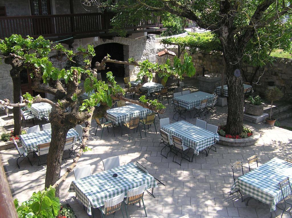 Guesthouse Domacija Sajna Sežana Εξωτερικό φωτογραφία